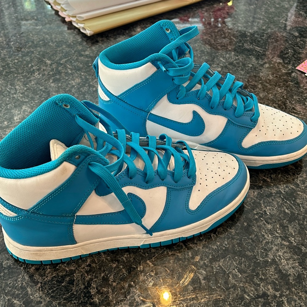 nike jordans high tops